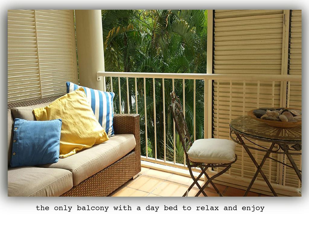 Port Douglas Apartments - Adults Only Oasis Buitenkant foto